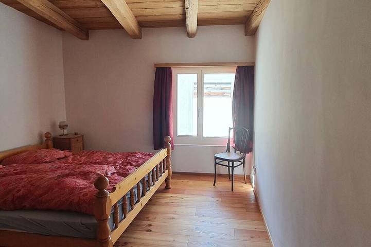 Ganze Wohnung, Am Dorfplatz Lavin, (Lavin) in Lavin, Unterengadin