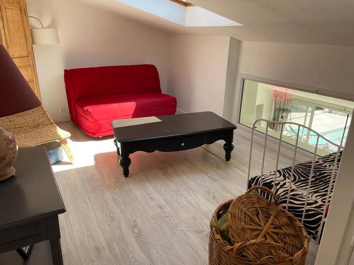 Location de vacances pour 12 personnes, avec jardin ainsi que vue et piscine à Le Gué-d'Alleré - 2