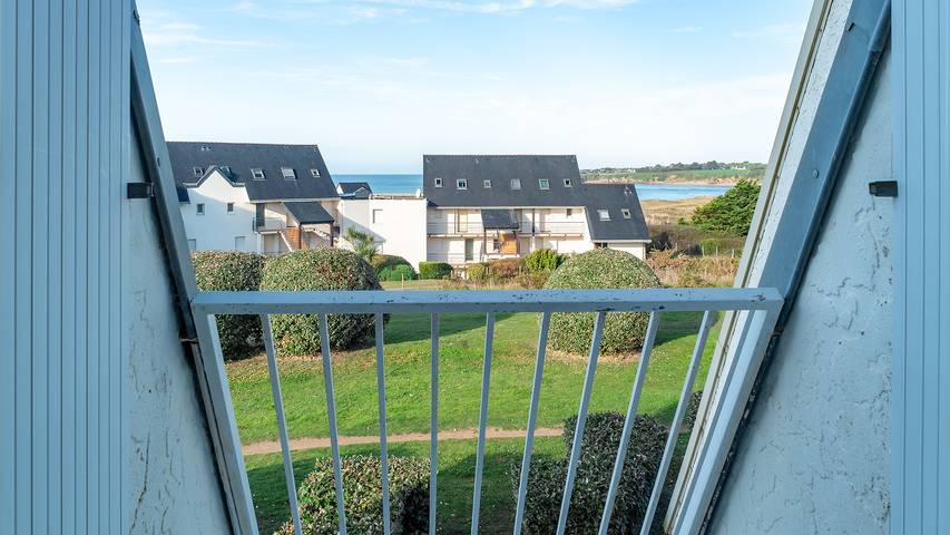 Location de vacances pour 4 personnes, avec terrasse dans Plage De La Falaise - 2
