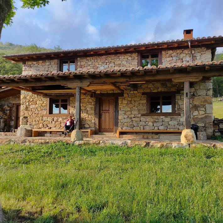 Casa rural para 6 personas, con jardín y vistas, Se admiten mascotas en Cabezón de Liébana - 4