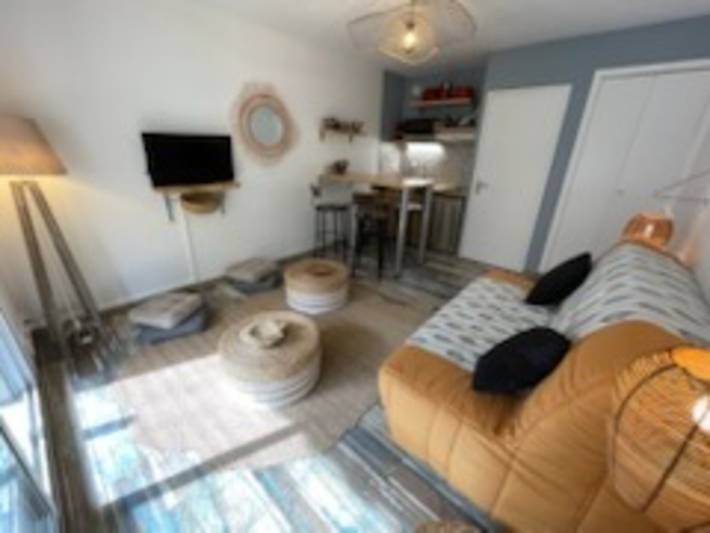 Estudio entero, Estudio retro en Saint-Georges-de-Didonne - Playa a 5 min, terraza, parking y tenis in Saint-Georges-de-Didonne, Region de Rochefort