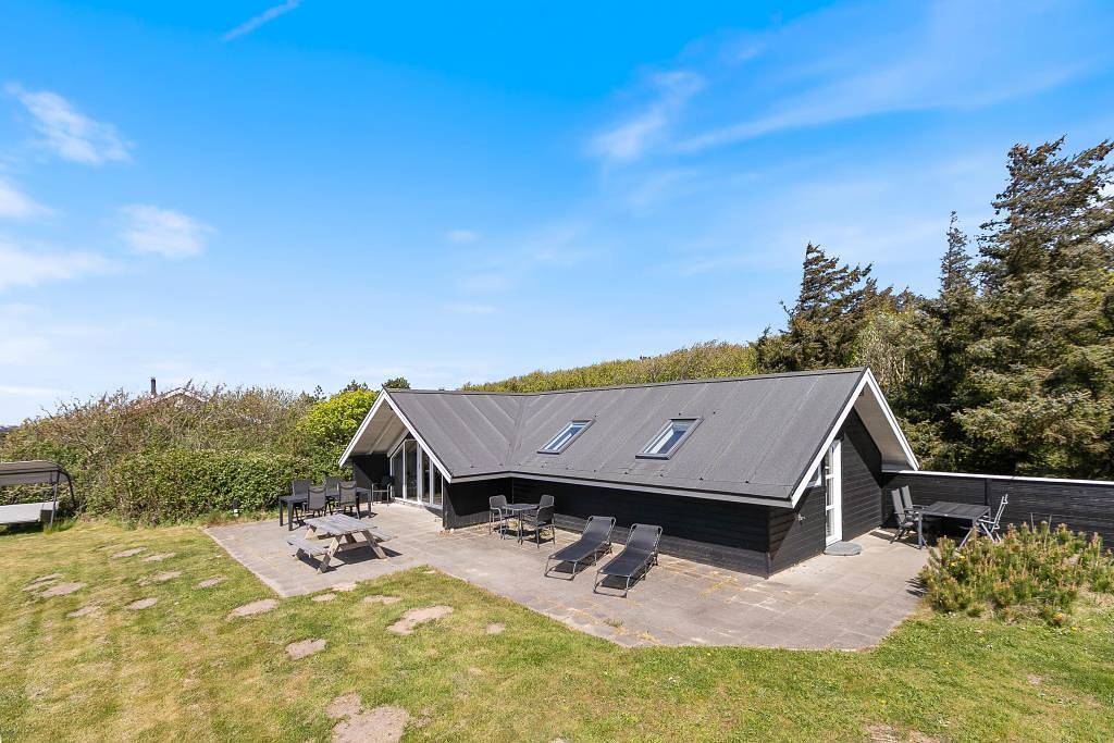 Gemütliches Ferienhaus mit Sauna und Holzofen, 1 Hund erlaubt in Lodbjerg Hede, Ringkøbing