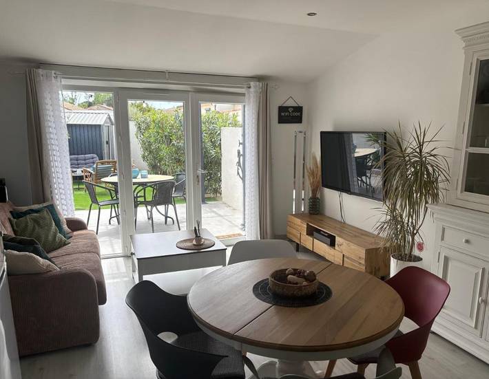 Gîte pour 4 personnes, avec jardin à Bellegarde - 3