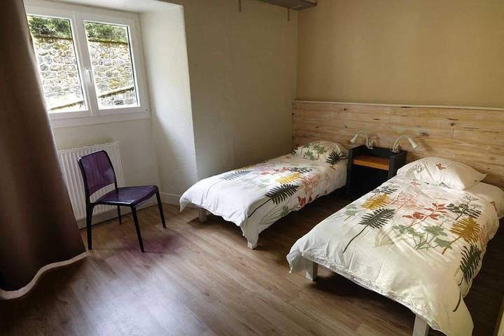 Location de vacances pour 9 personnes, avec vue et jardin à Le Monastier-sur-Gazeille - 4