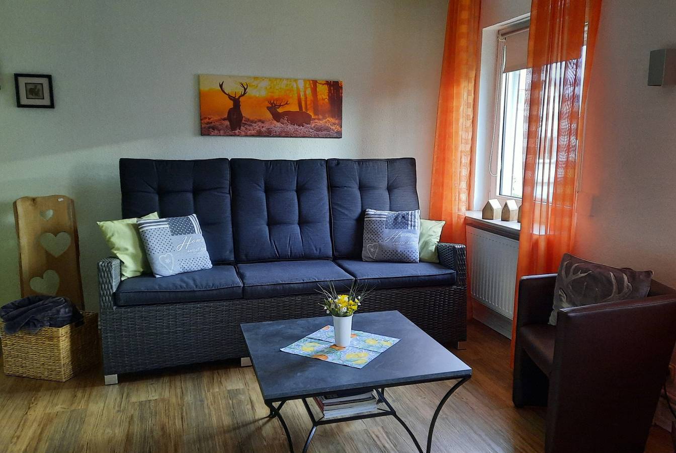 Ganze Wohnung, Apartment 'Holterhoff' mit privater Terrasse, Gemeinschaftsgarten und Wlan in Olpe, Sauerland