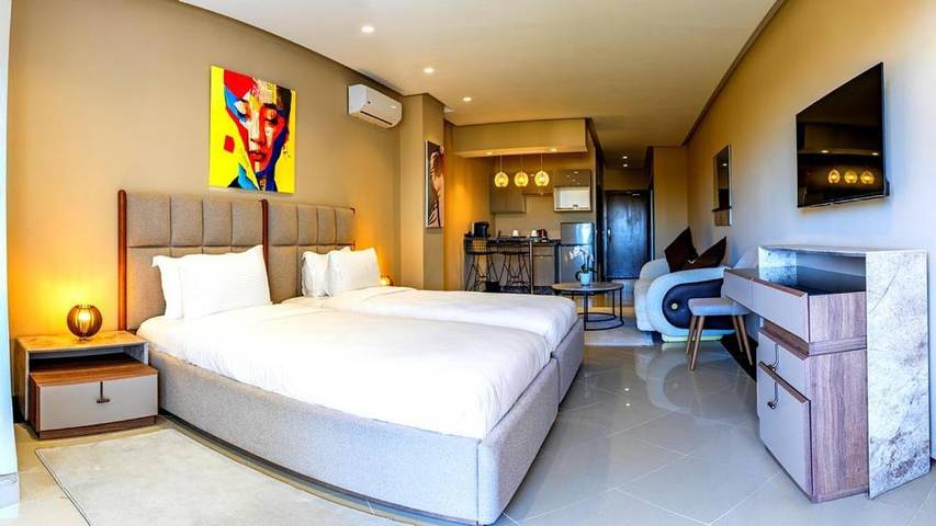 Hôtel pour 3 personnes, avec jardin et vue dans Restinga Smir - 4