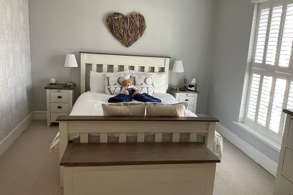 Yazelle town house in Llanelli, Carmarthenshire