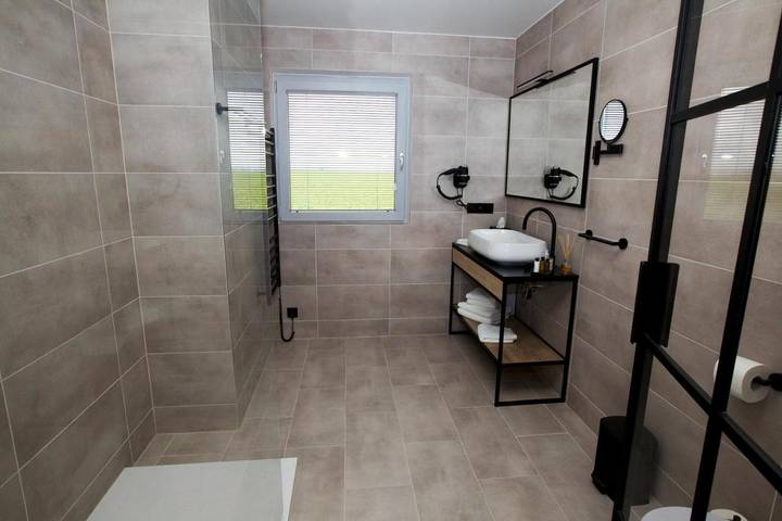 Hôtel pour 2 personnes, avec jardin, animaux acceptés à Celles (Hainaut) - 4