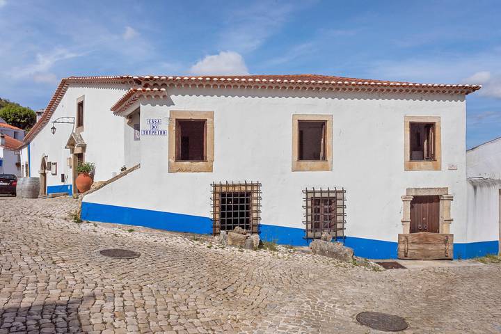 Location de vacances pour 10 personnes, avec balcon et jardin à Óbidos