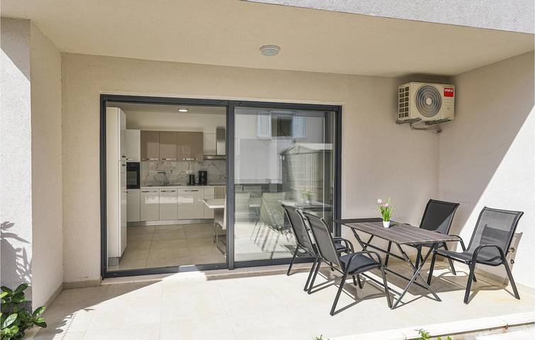 Gîte pour 5 personnes, avec terrasse à Trogir - 2