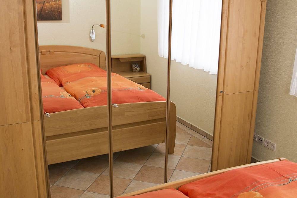 Ganze Wohnung, Ferienwohnung \"Sonne\" mit Achterwasserblick für 4 Pers.,1 Aufbettung mgl. in Ückeritz, Bernsteinbäder
