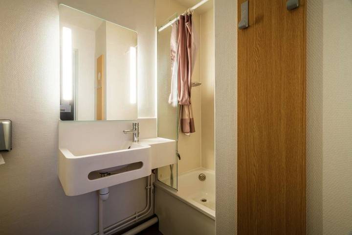 Hôtel pour 4 personnes, animaux acceptés à Trégueux - 3