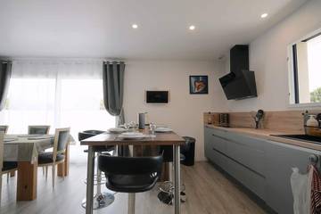 Location de vacances pour 12 personnes, animaux acceptés à Pont-du-Château