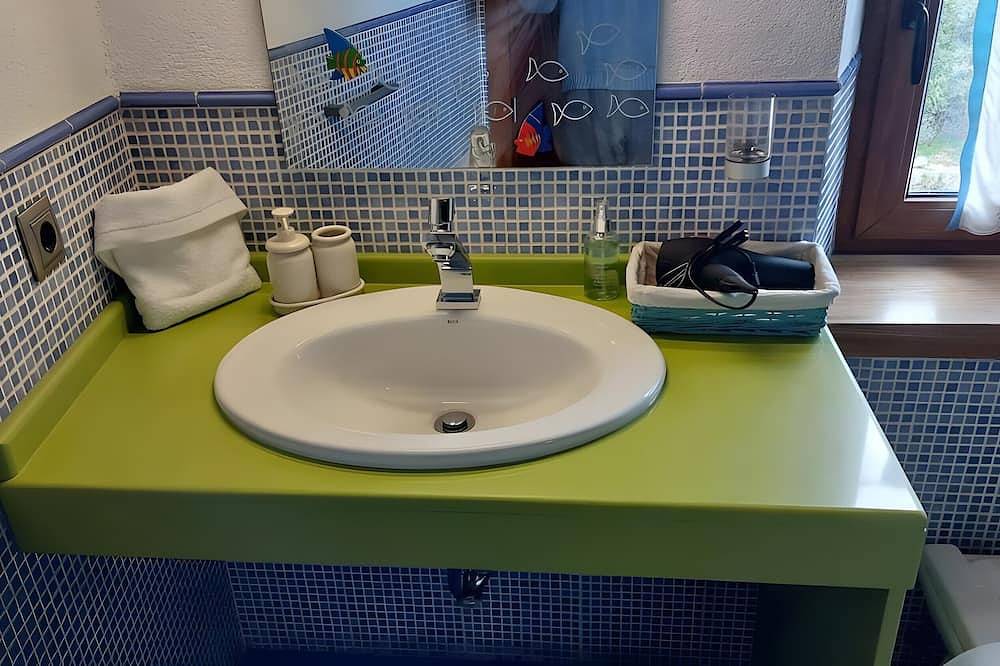 Die Hacienda von Navafría – Exklusive Natursteinvilla im Nationalpark Guadarrama in Navafría, Segovia Province