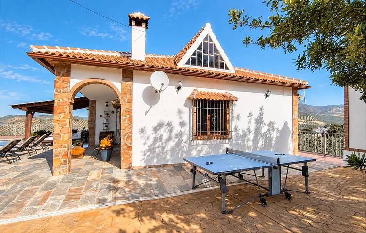 120m² Apartment with AC, Terrace, Pool & Grill in Iznájar, Sierras Subbéticas