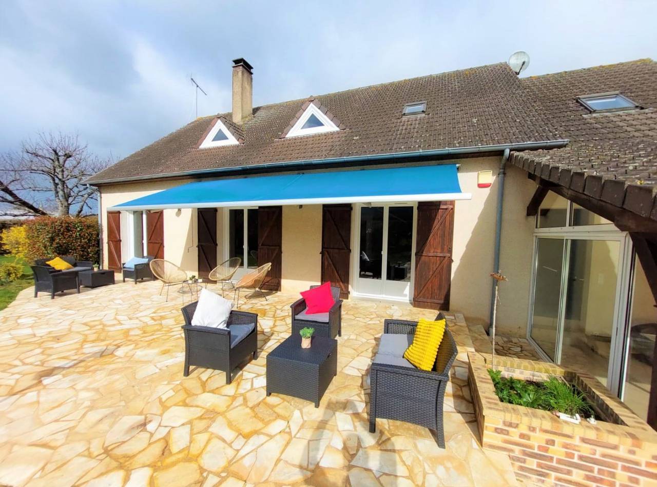 La Marbouésie - Double villa 2 x 15 pers, piscine chauffée + spa in Marboué, Région de Châteaudun
