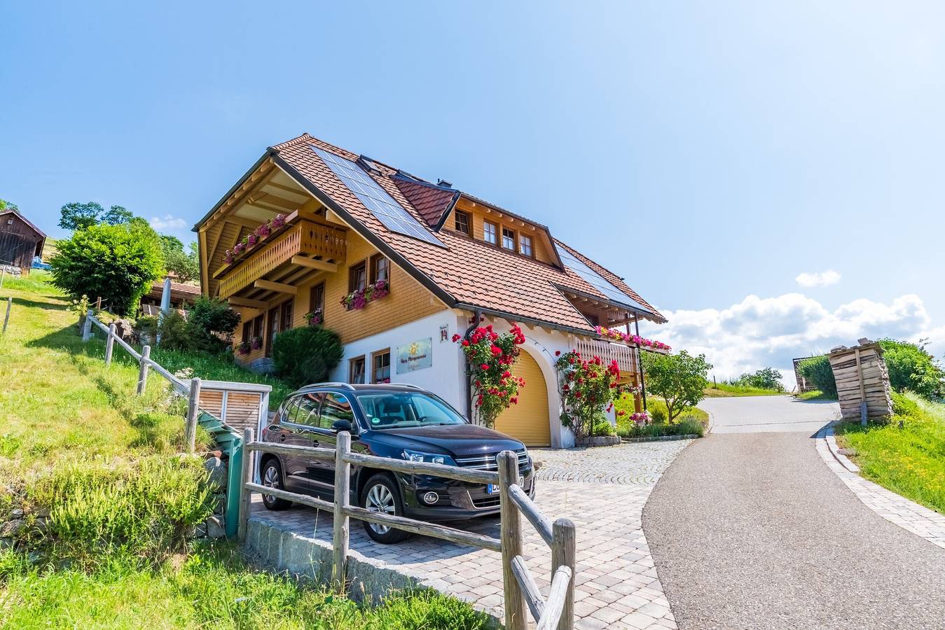 Ganze Wohnung, Apartment 'Haus Morgensonne' mit Bergblick, Gemeinschaftsterrasse und Wlan in Schönau im Schwarzwald, Südschwarzwald