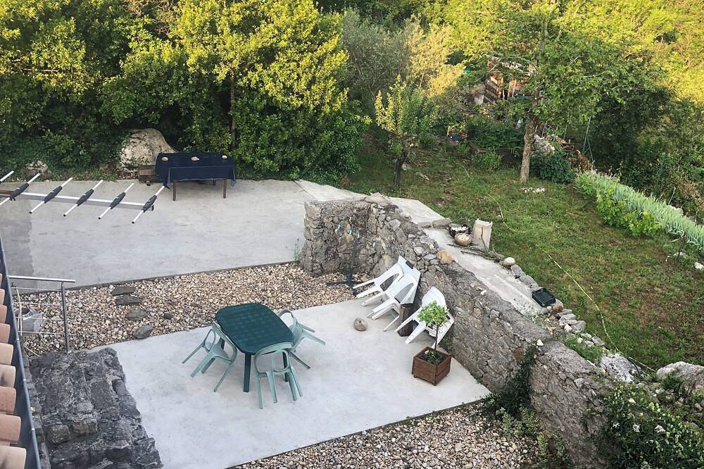 Ferienhaus in ruhiger südlicher Ardèche in Labeaume, Ardèche