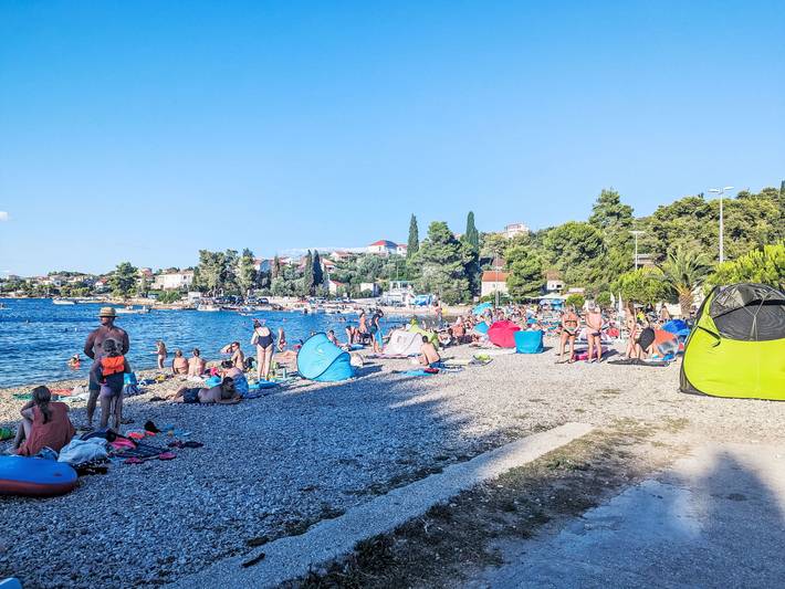Ganze Wohnung, Apartment Bella mit Balkon und Terrasse in Necujam in Necujam, Solta
