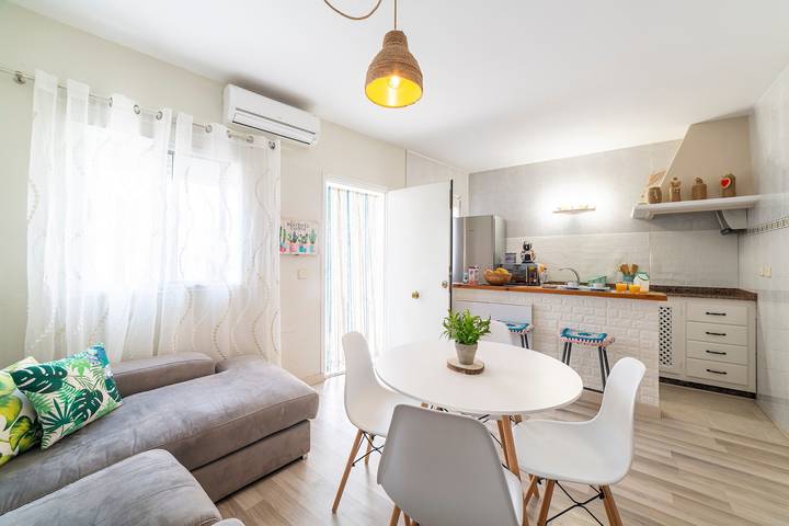 Holiday Home "Casa Iribarne" with A/C and Wi-Fi in Rodalquilar, Níjar