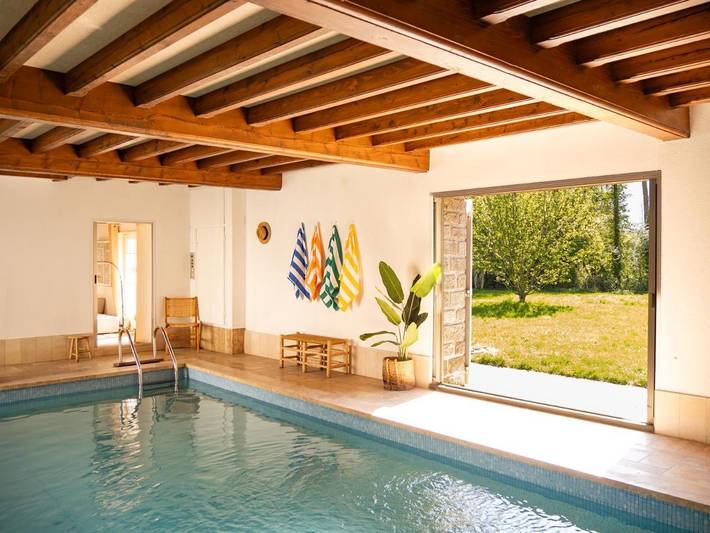 Maison de vacances pour 24 personnes, avec Terrasse ainsi que Jardin et Piscine