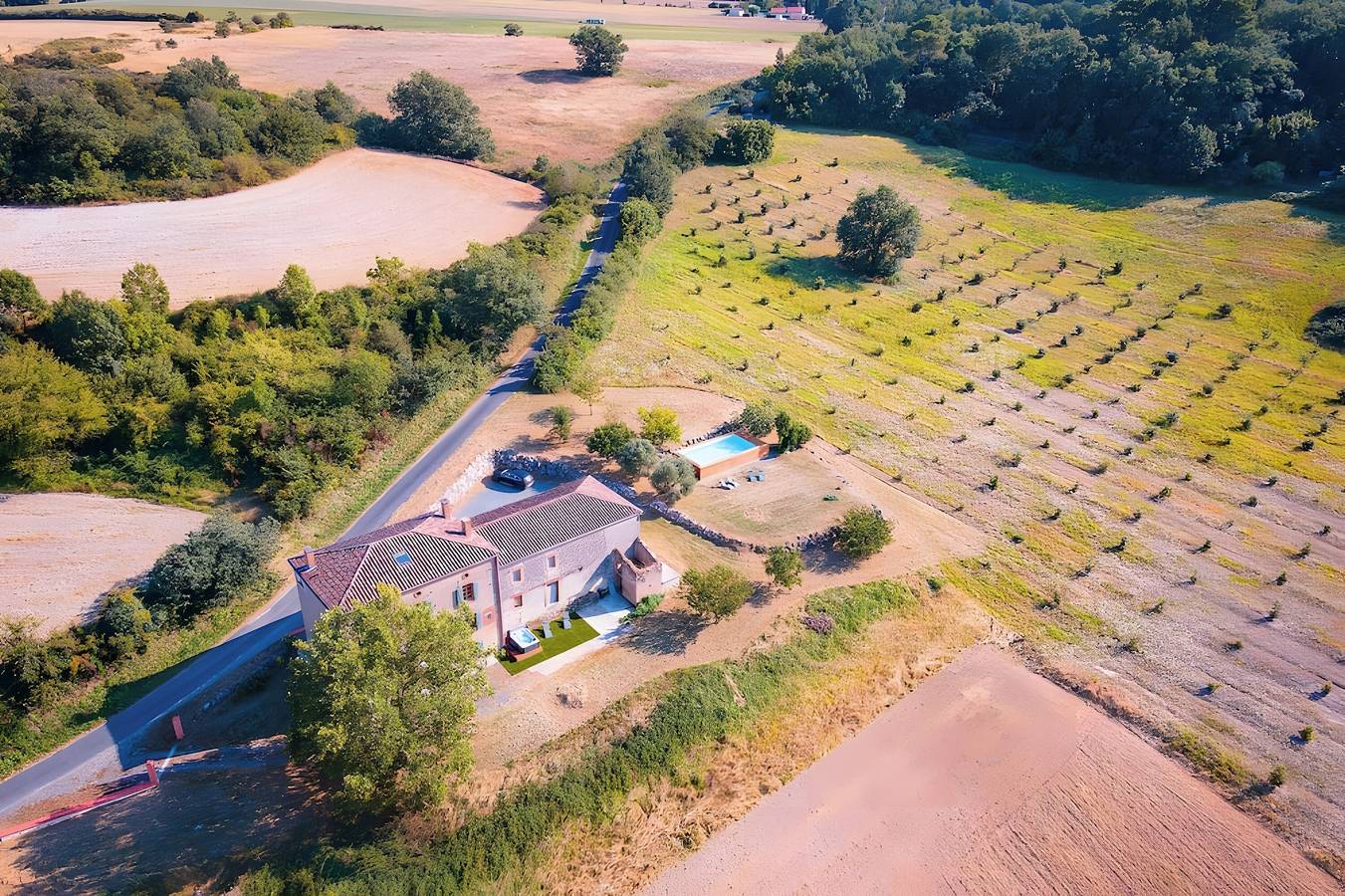 Casa Lounell: piscina, spa, sauna y sala de juegos en plena naturaleza in Graulhet, Región de Castres