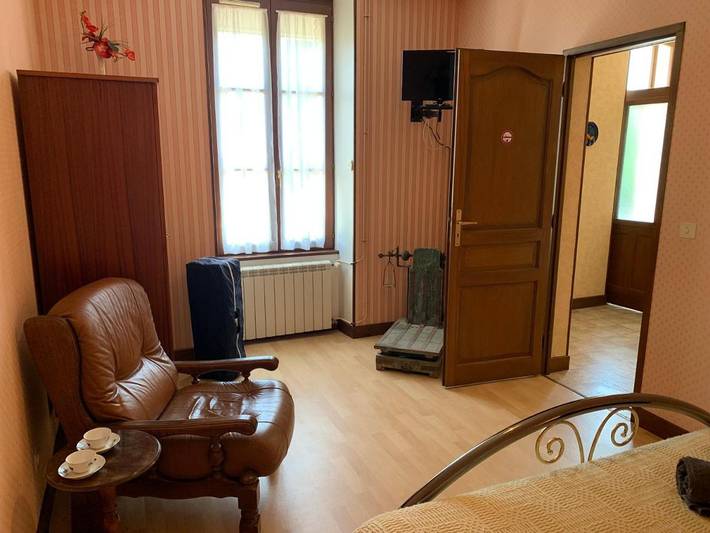 Location de vacances pour 4 personnes, avec terrasse dans Veaugues - 2