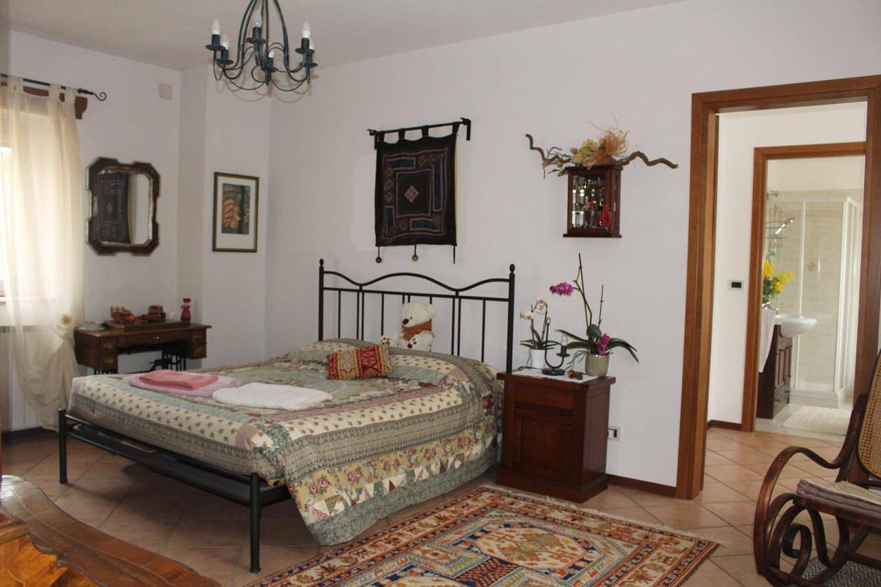 Triple Room with Private Bathroom in Monfalcone, Görz Provinz
