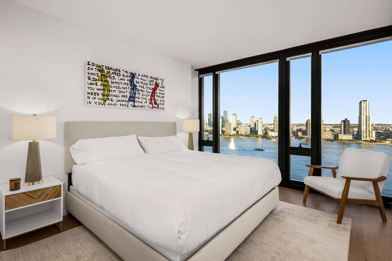 Entire apartment, Embassy Ii 24th floor 2Br w Doorman Gym Pool in Manhattan, New York City