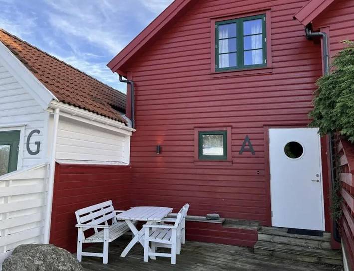 Maison d’hôte pour 8 personnes, avec Balcon et Terrasse ainsi que Jardin et Piscine en Norvège - 2