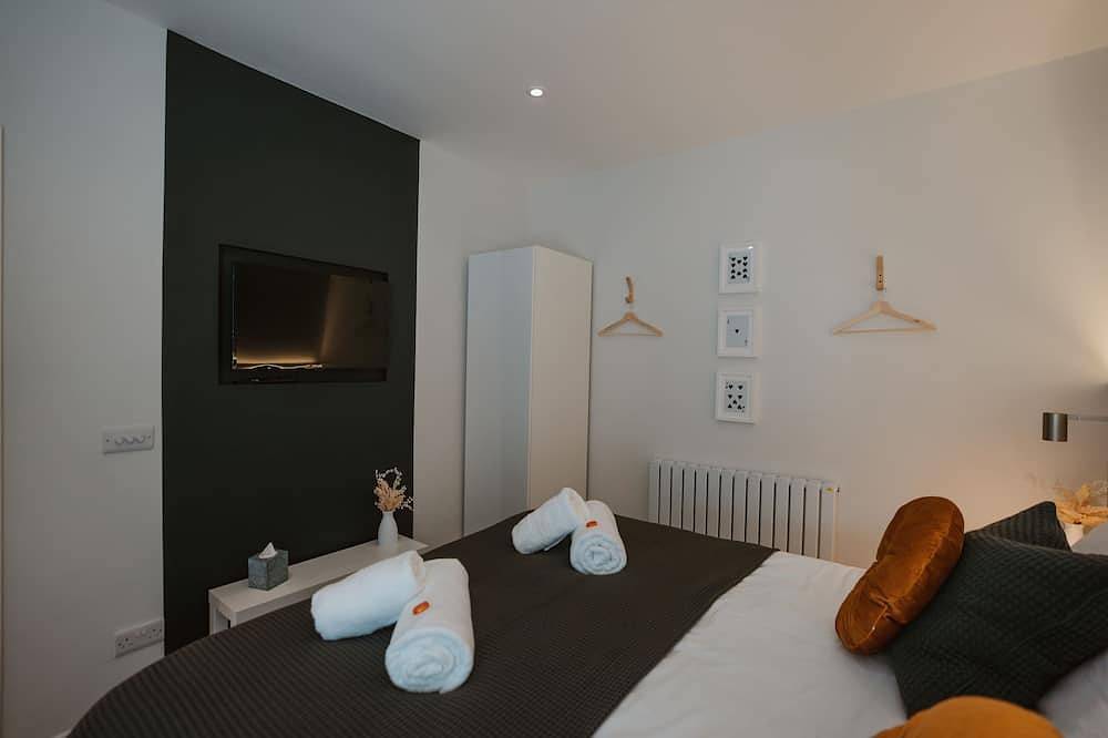 Entire apartment, Stylish Apartment with private Ev car charger in Stockport, Greater Manchester