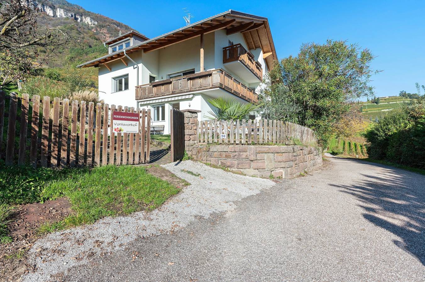 Ganze Wohnung, Ferienwohnung 'Viertelgraun' mit Bergblick, Gemeinschaftsterrasse und Wlan in Tramin an der Weinstraße, Nonsberggruppe