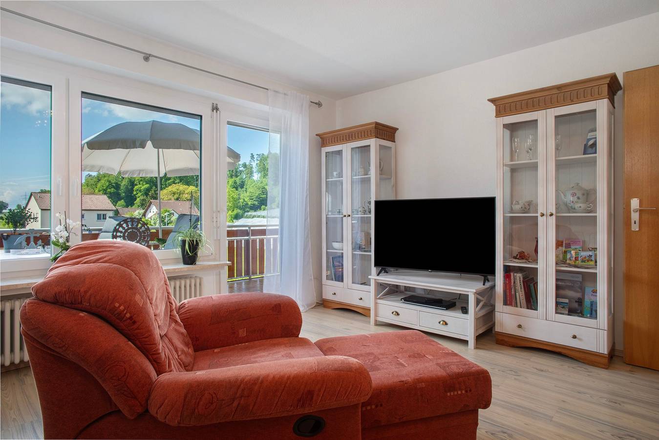 Appartement entier, Appartement 'Ferienwohnung Hertkorn' avec terrasse privée, jardin privé et Wi-Fi in Friedrichshafen, Region Bodensee-Oberschwaben