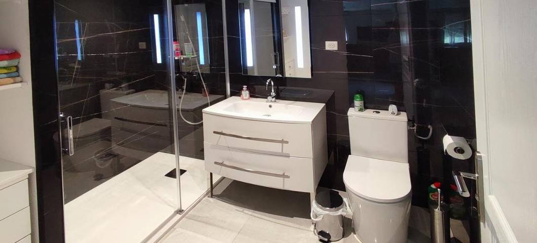 Gîte pour 4 personnes, avec jardin à Villeveyrac - 3