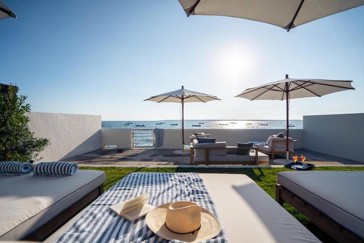 Maison de vacances pour 16 personnes, avec Balcon et Jacuzzi ainsi que Terrasse et Jardin dans Pyla-sur-Mer