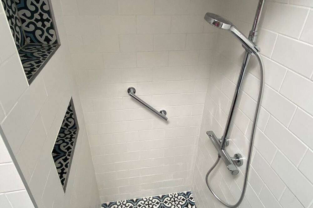 Apartamento entero, Artist's Loft 2-bedroom 2-bathroom, sunny and calm, with Ac in Joinville-le-Pont in Joinville-le-Pont, Valle del Marne