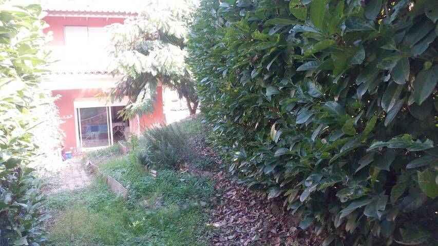 Vakantiehuis voor 2 personen, with Balkon and Terras as well as Tuin and Zwembad in Valbonne