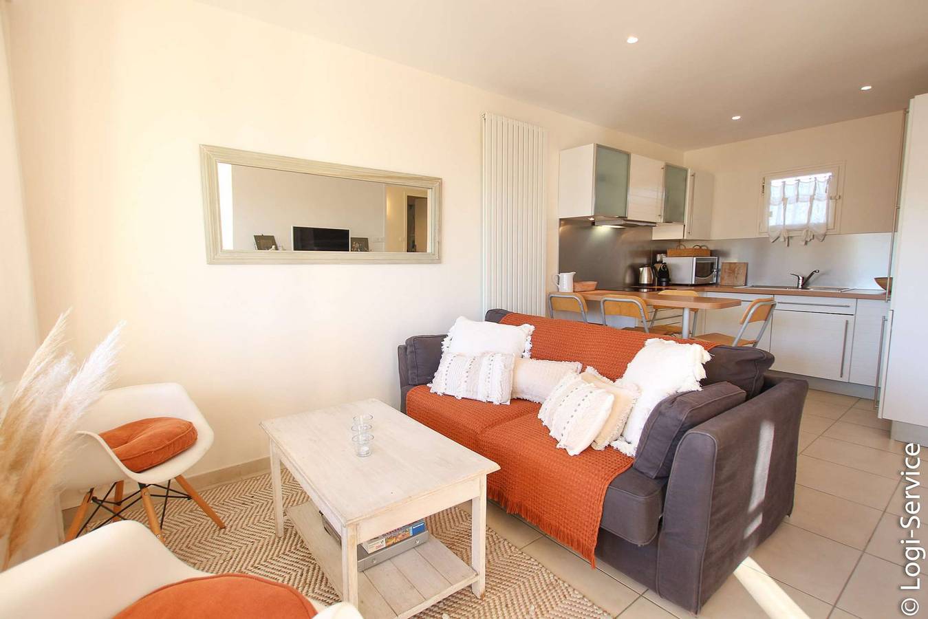 Apartamento vacacional entero, Flat for 2/4 persons view on the river in Port Grimaud, Grimaud