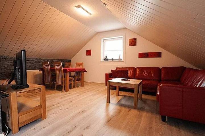 Ferienwohnung für 2 Personen, mit Terrasse und Garten in Selent