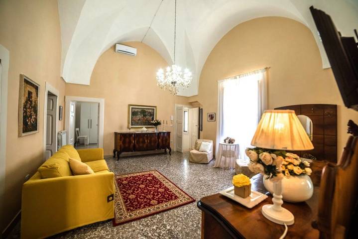 Gîte pour 5 personnes, avec vue et terrasse à Torre Santa Susanna - 3