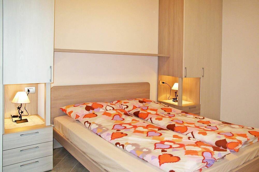 Ganze Wohnung, Gemütliche Wohnung für 4 Personen mit  W-Lan, Tv und Haustiere erlaubt in San Carlo (Como), Gravedona ed Uniti