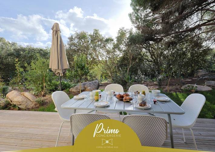 Appartement de vacances pour 6 personnes, avec Terrasse et Jardin ainsi que Piscine et Vue