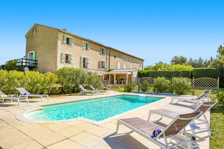 Location de vacances pour 8 personnes, avec jardin à Azillanet - 2