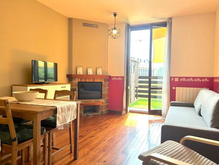 Apartamento de vacaciones para 4 personas, con balcón y vistas en Pallars Sobirà - 2