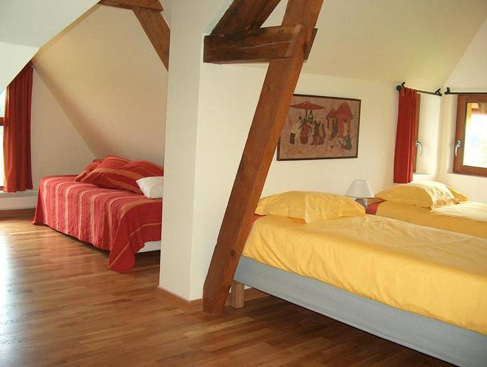 Location de vacances pour 10 personnes, avec jardin et vue à Saint-Julien-sur-Calonne - 2