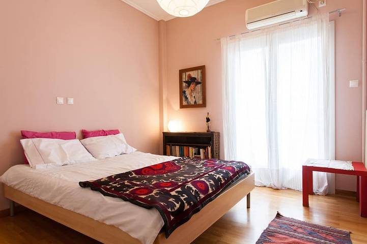 Appartement entier, Centre d'Athènes, appartement d'artiste pour 4 in Gizi, Athènes