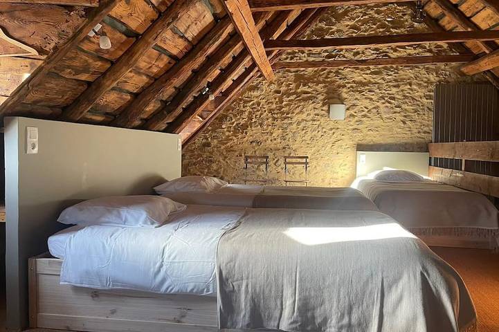 Location de vacances pour 15 personnes, avec jardin dans Jurvielle - 2