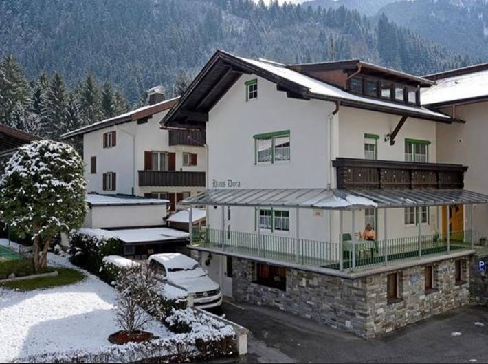 Ferienwohnung für 4 Personen, mit Balkon und Garten sowie Ausblick - 1
