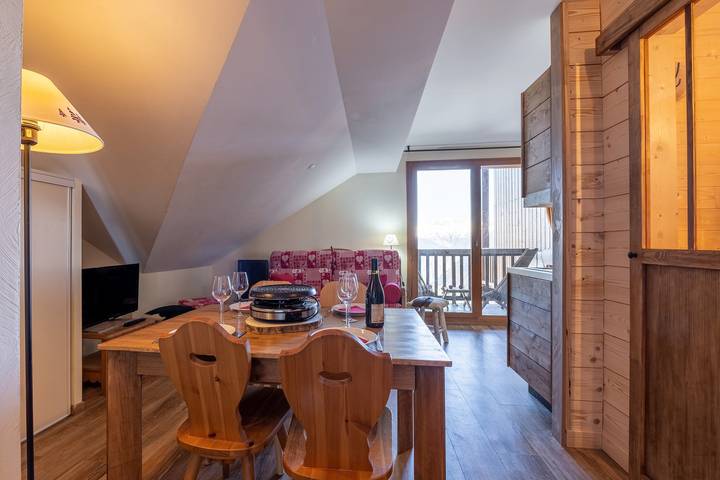 Gîte pour 4 personnes, avec sauna ainsi que piscine et balcon à Villarembert - 4