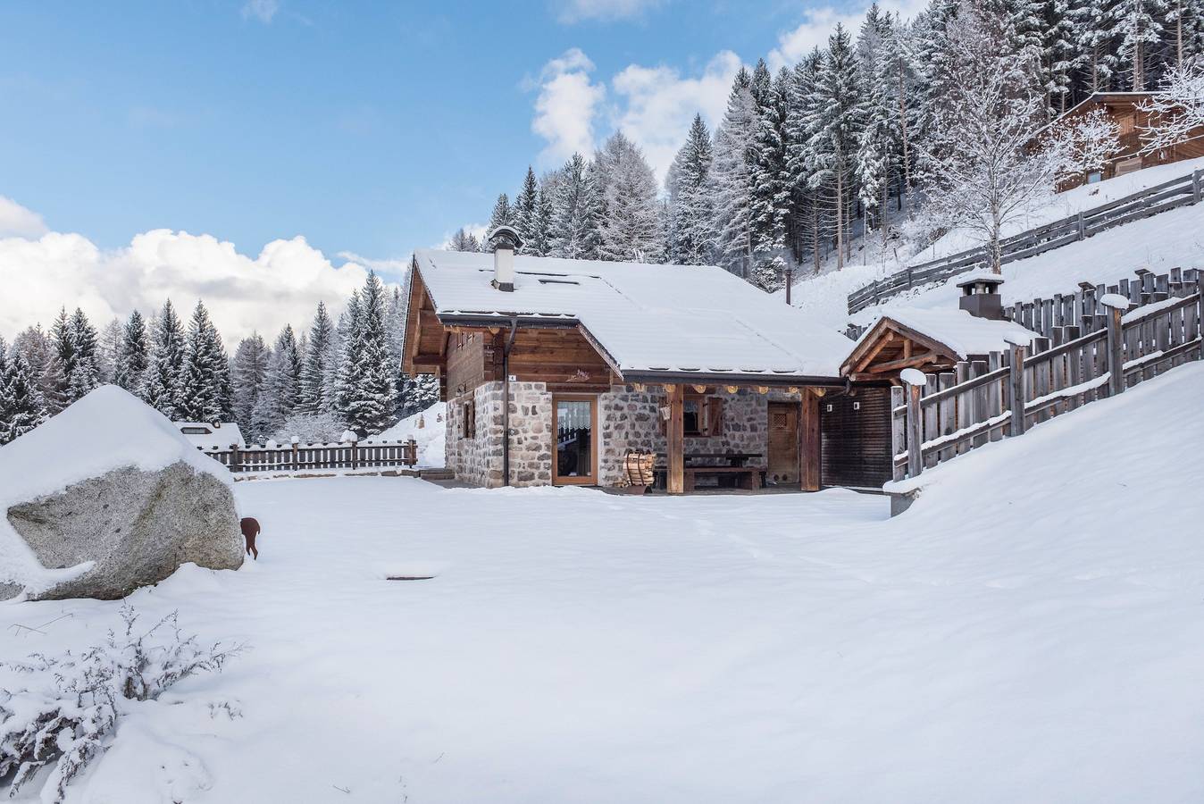 Ferienhaus „Baita Nonno Ghino“ mit Bergblick, Garten und Wlan in Varda (Bedollo), Bedollo